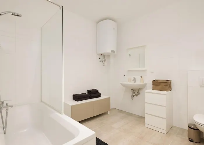 Διαμέρισμα Crown Apartments! Cozy Modern Near Naschmarkt Βιέννη